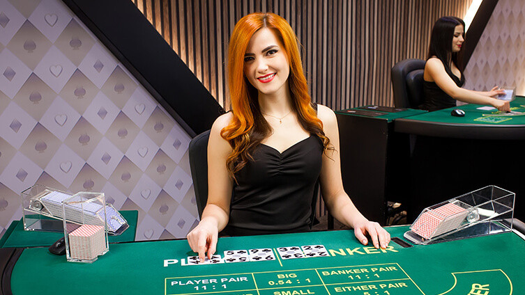 Trách nhiệm của Dealer poker là gì?